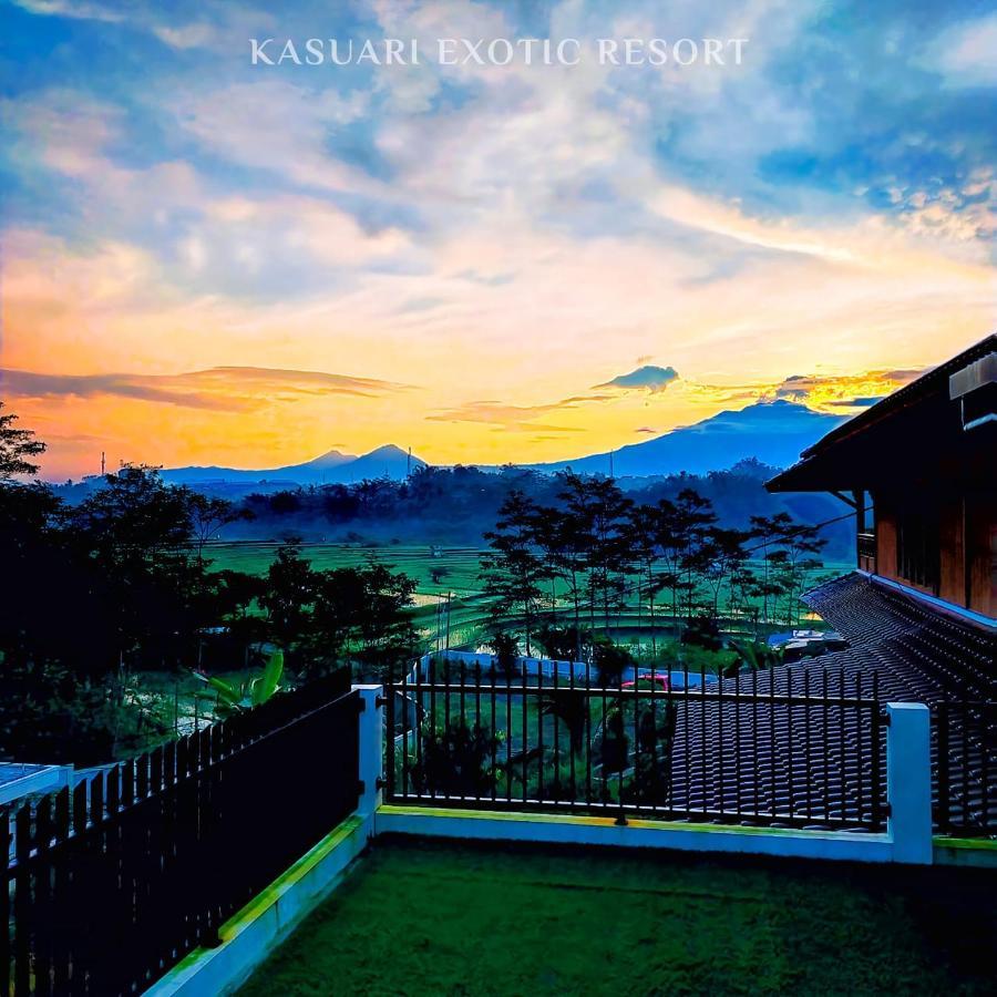 Kasuari Exotic Resort มาเกอลัง ภายนอก รูปภาพ